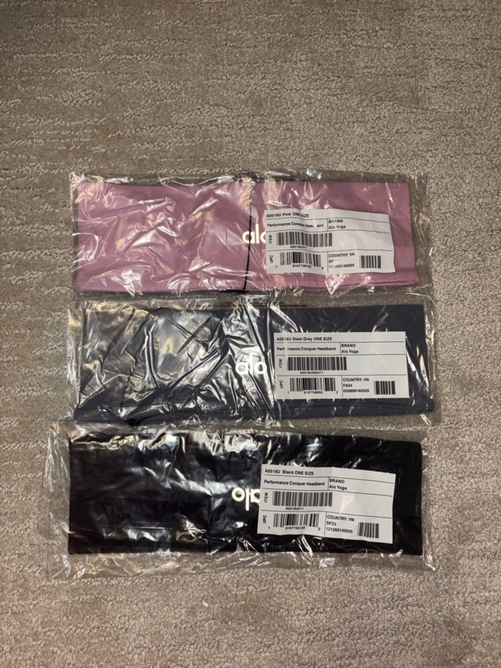 Alo Yoga Performance Conquer Headband Pink Discontinued Color NWT - Picture 3 of 3